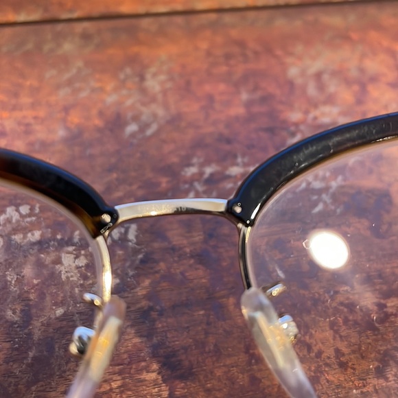 Gucci Prescription Glasses (with old transition prescription) - Picture 6 of 10